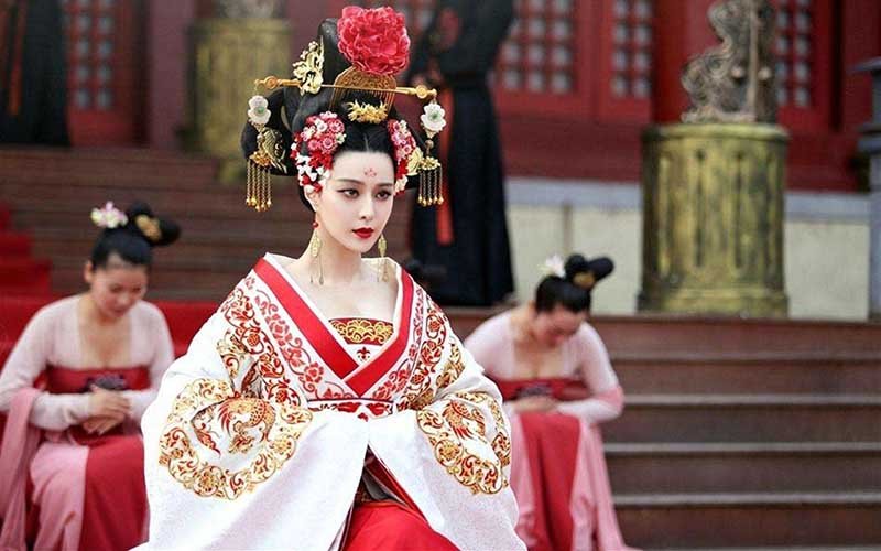 开元通宝鎏金如何分别,开元通宝背面有龙图案哪个朝代的