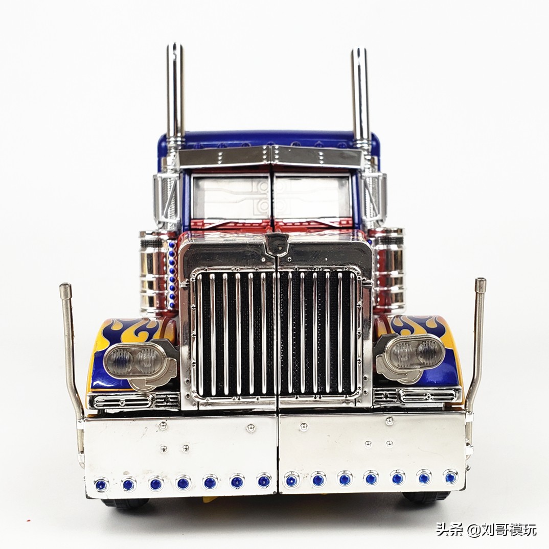 擎天柱玩具最还原,最还原电影的擎天柱玩具