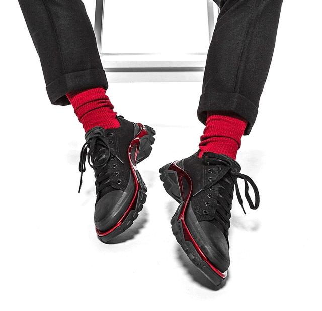 为什么有男性喜欢穿袜子的女生,为什么女生都喜欢男生穿袜子