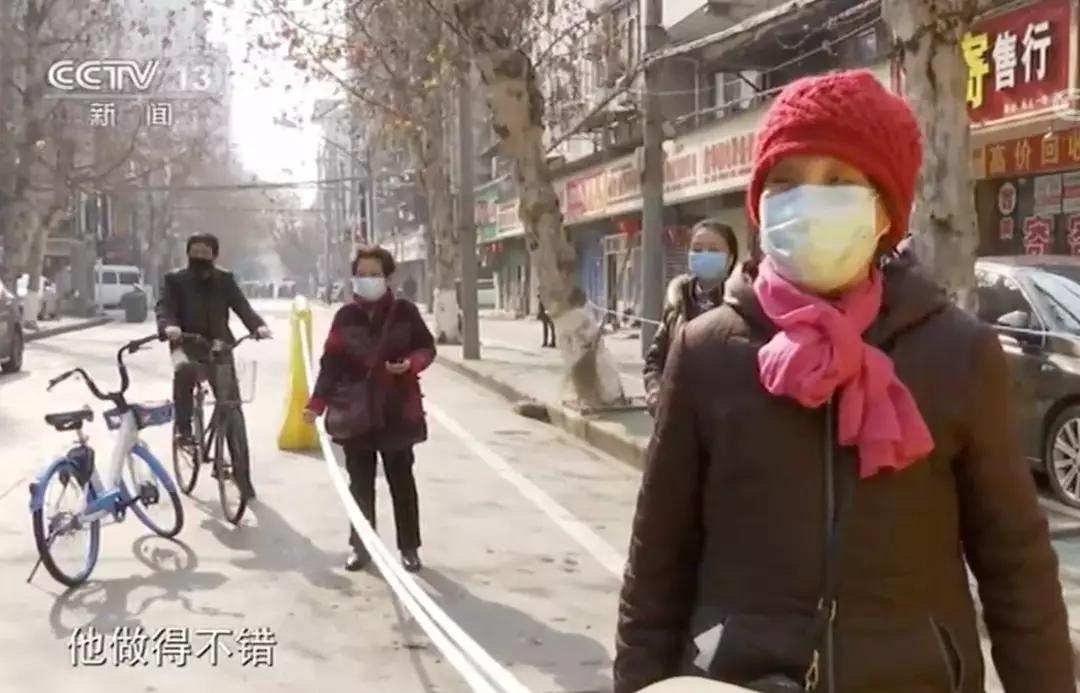 为4700人买菜，一直眉头紧锁的他，听到一句“谢谢”，忍不住哭了