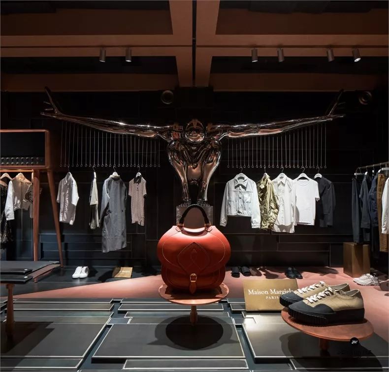 哦！卖！嘎！如果服装店都这样设计，这个世界还能有淘宝？