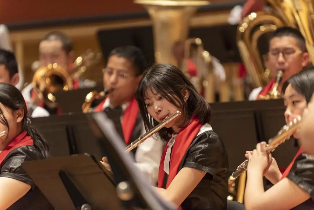 郑州二中和郑州十九中哪个好,郑州19中高中部是好学校吗