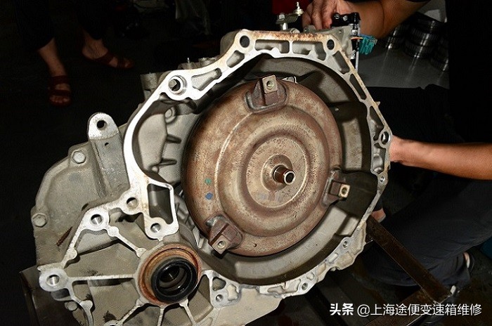 2017款君越变速箱维修费用,君越变速箱维修需要多长时间