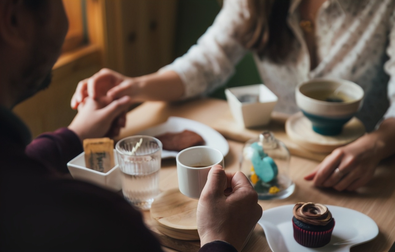 被小人欺负时，老实人不要再忍气吞声，掌握这三招，让小人远离你