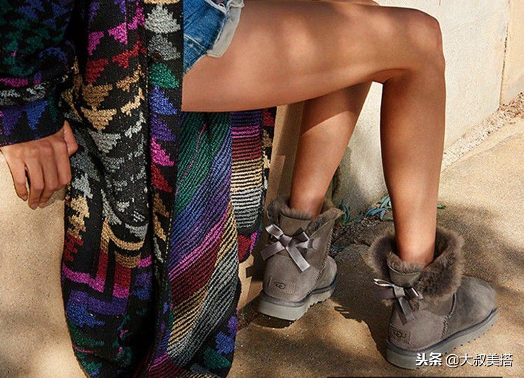 冬季女生穿雪地靴,冬天穿雪地靴好看吗