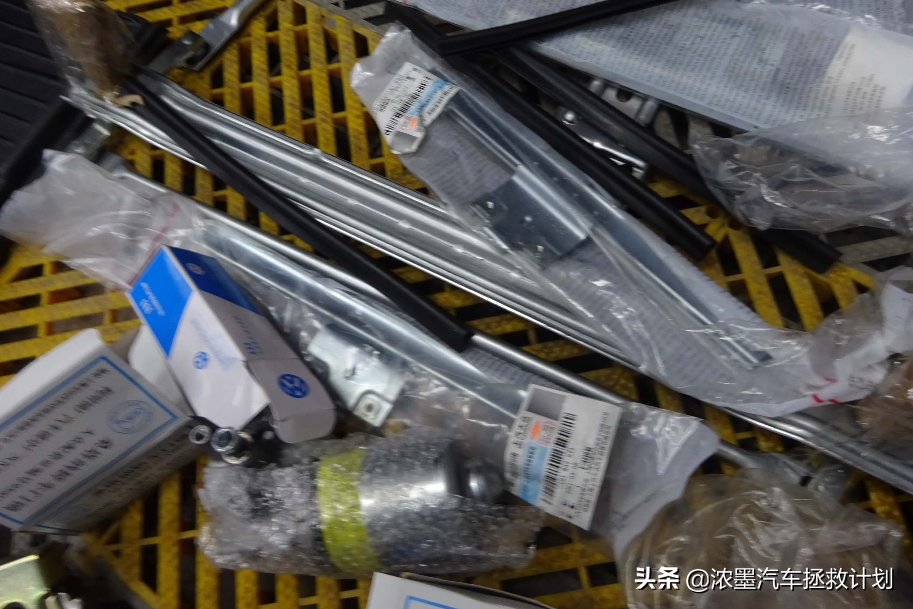 「妙手生花」重建一台战损级桑塔纳，带给它历经千般后的华丽重生