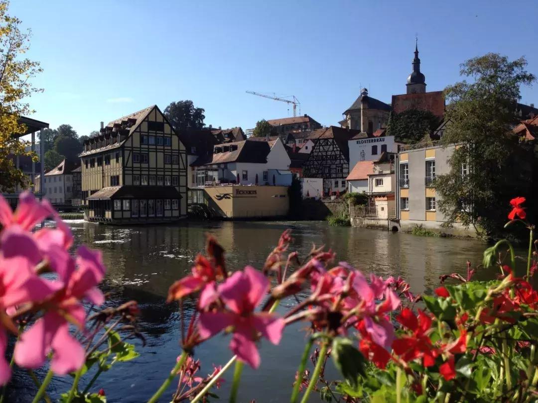 走进梦幻般的童话世界,美丽绚烂的童话世界