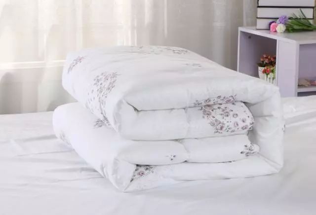 棉被蚕丝被羽绒被羊毛被性价比,羽绒被棉被蚕丝被羊毛被比较