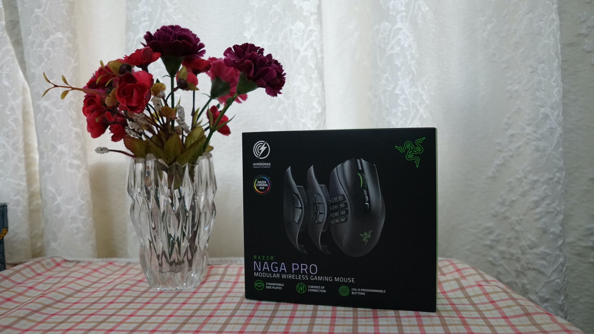 雷蛇nagapro那伽梵蛇专业版,雷蛇娜迦梵蛇专业版和v2的区别