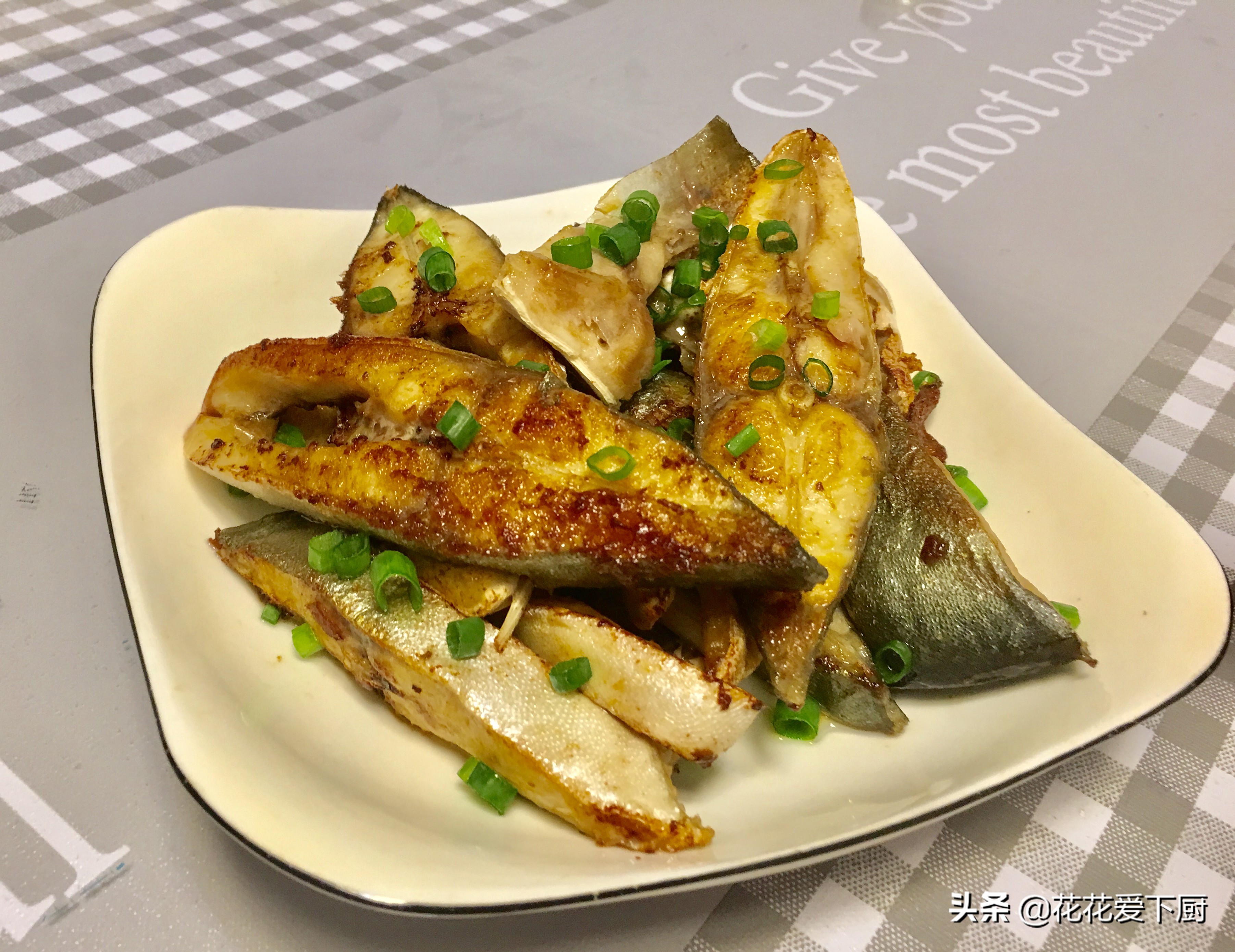 广东香煎金鲳鱼,逢年过节必吃的香酥炸鱼块