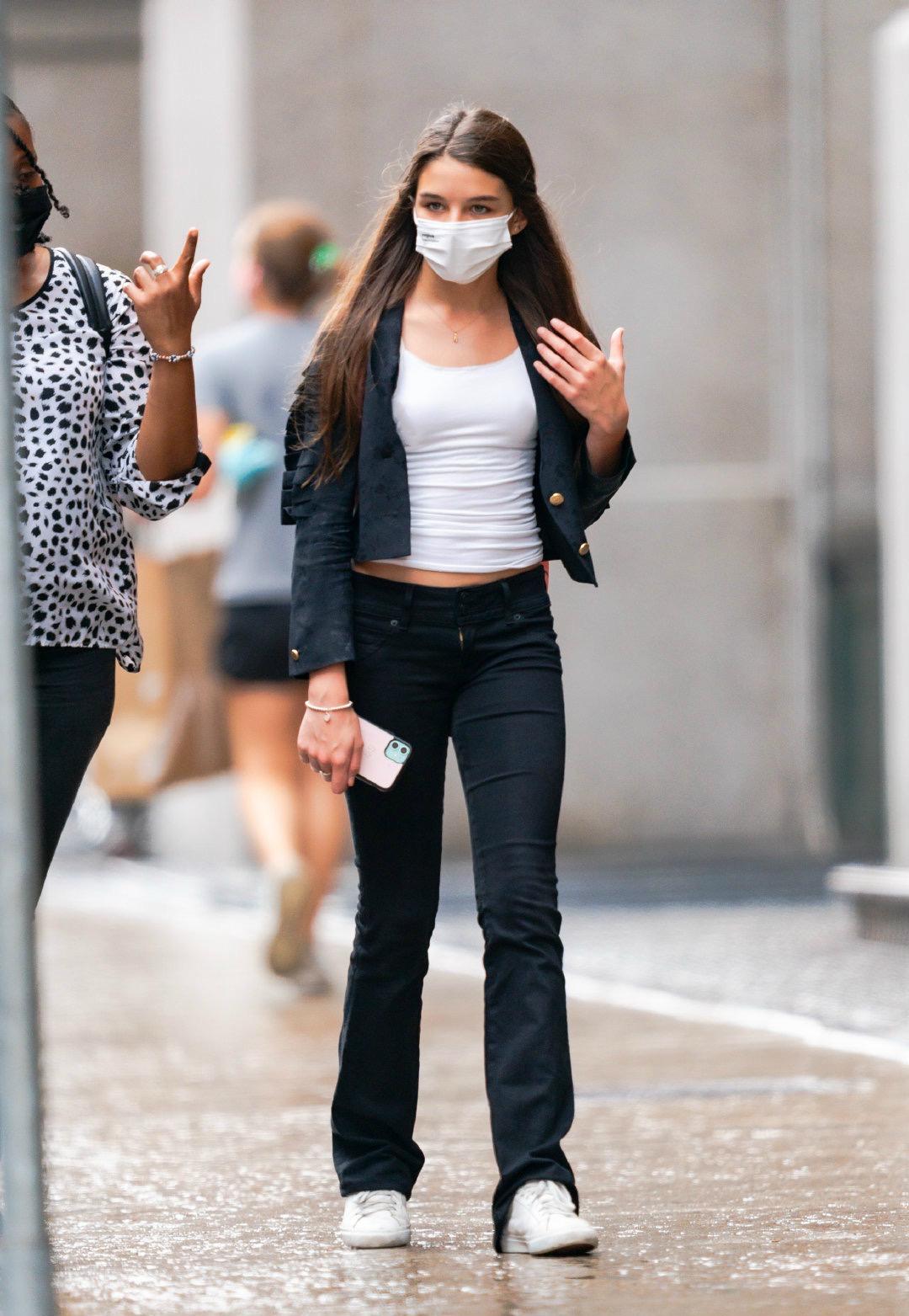 阿汤哥女儿着装,阿汤哥穿搭