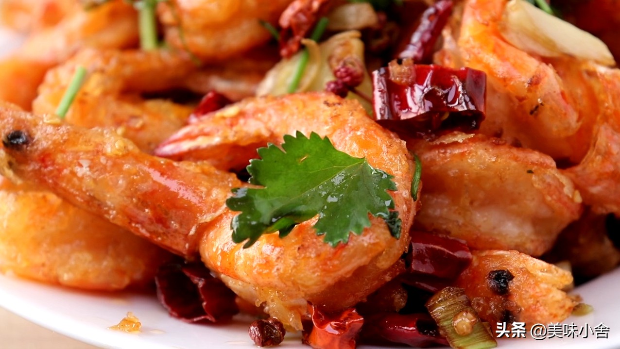 超辣的虾如何做够味,干锅香辣虾饭店做法
