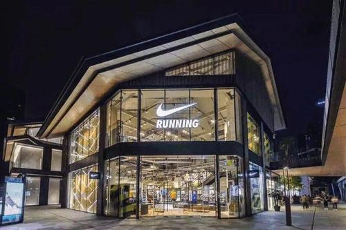 阿迪达斯和凯尔特人,阿迪达斯新签球员