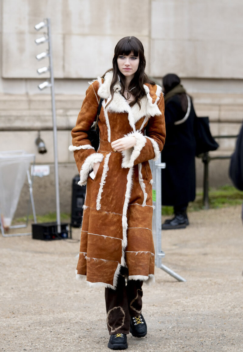 洪欣最新穿衣搭配,洪欣冬装穿搭