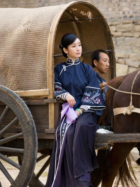 王新军秦海璐虐心片段,秦海璐是怎么和王新军走到一起的