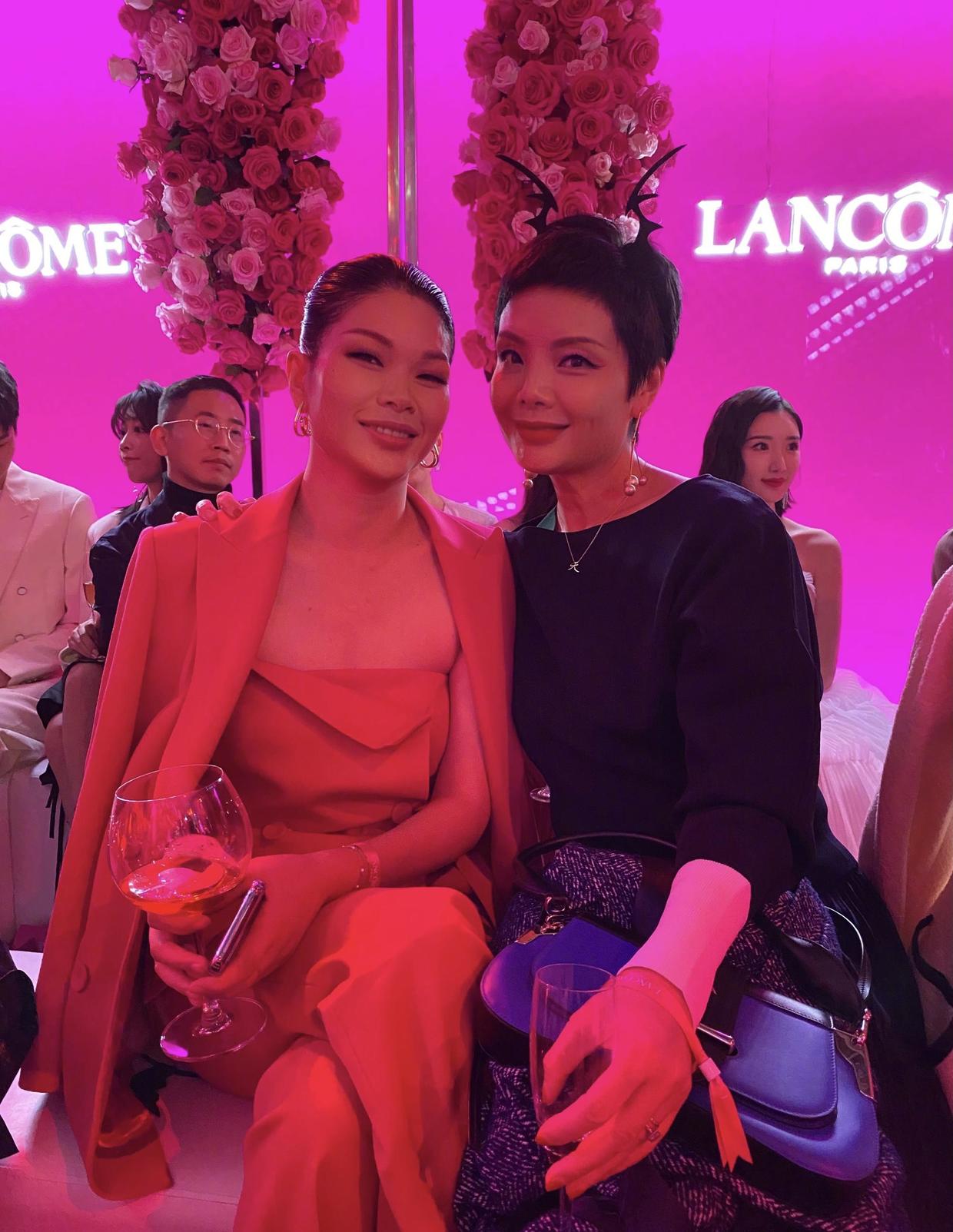 吕燕被说丑,吕燕穿搭