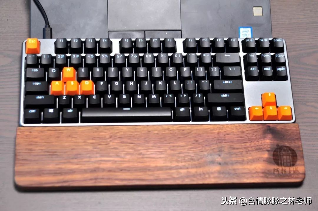 红轴正刻机械键盘,悦米红轴机械键盘