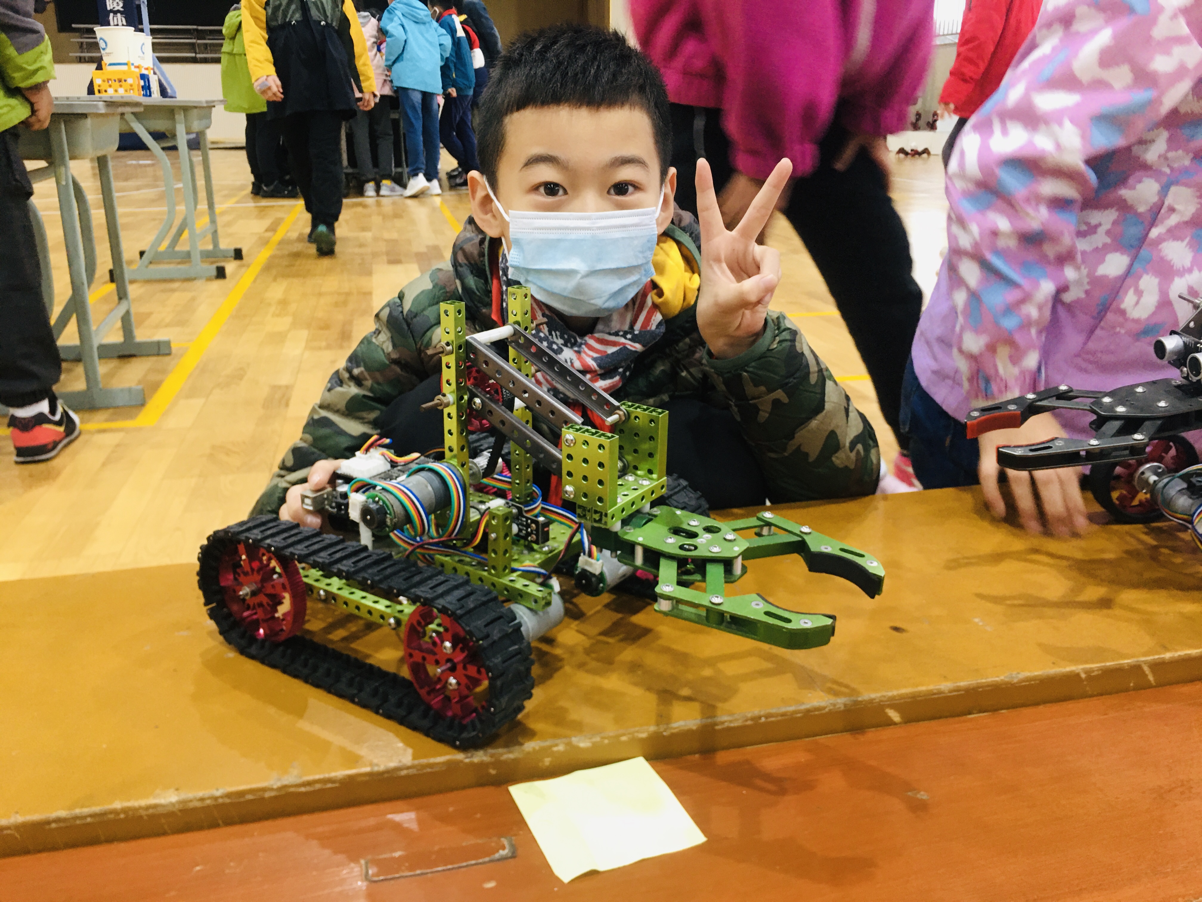 智能机器人加盟代理,少儿机器人编程培训机构加盟