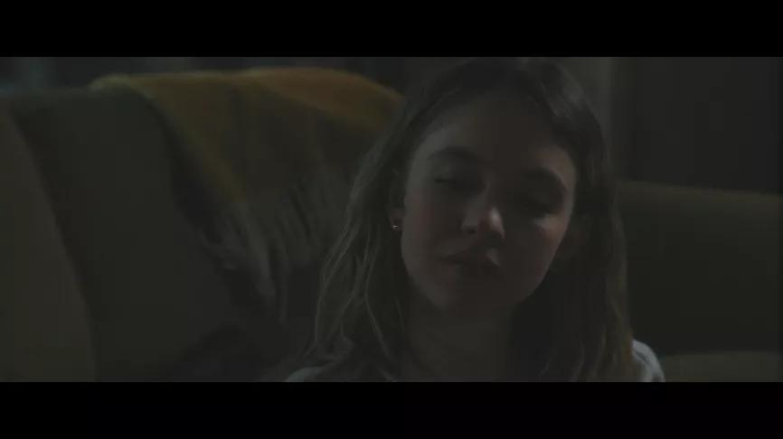 全片高能反转,性感美女化身“*窥偷**狂”