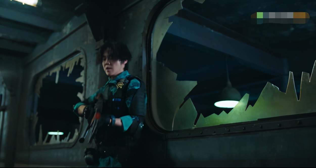 穿越火线鹿晗演技炸裂的视频,鹿晗穿越火线网剧评分