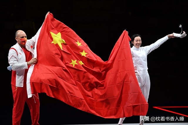 孙一文勇夺击剑女子个人重剑冠军,孙一文女子击剑夺冠