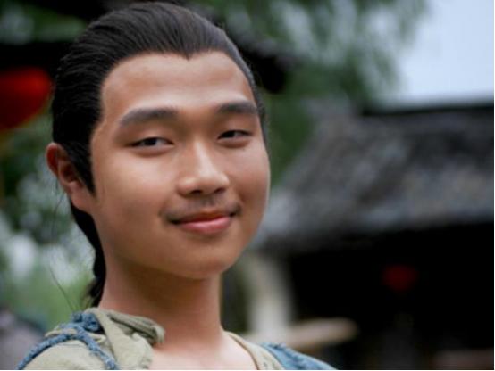 还记得功夫中的酱爆吗,还记得电影功夫前期的经典片段吗