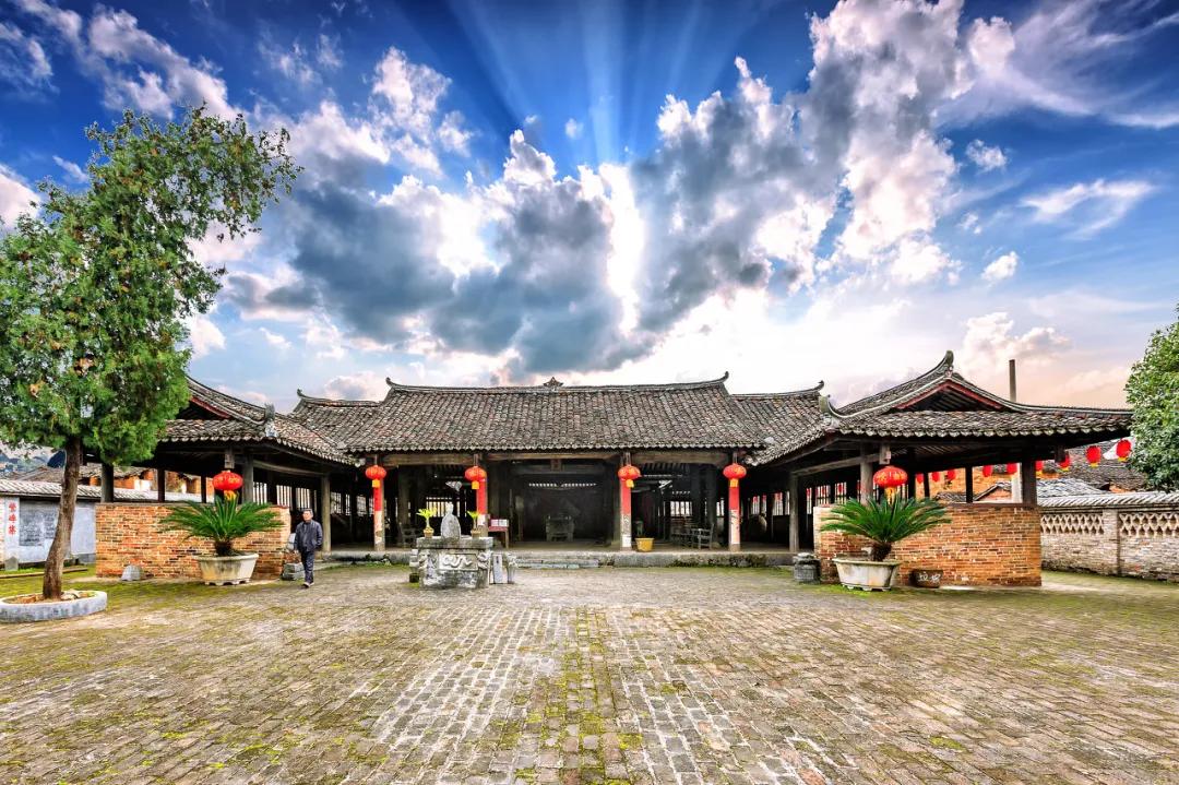 6条绝美自驾路线是时候安排上了,7条国内绝美自驾线路