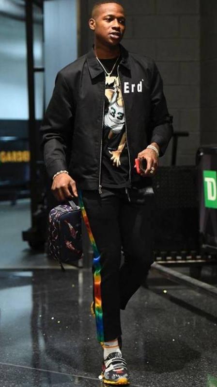 比打球更有范儿nba球员通道穿搭,nba近期球员穿搭