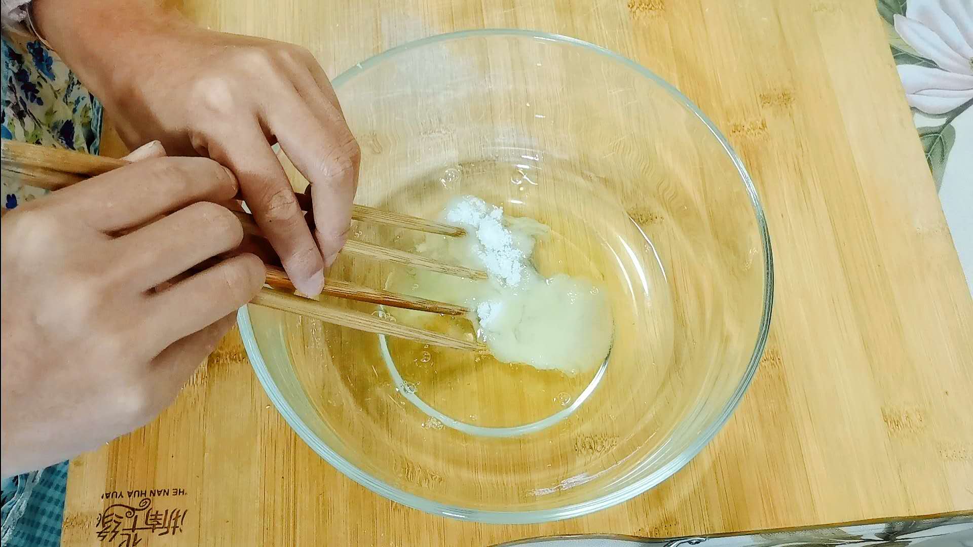 简单又好做不用微波炉的蛋糕,烤箱蛋糕的家常做法不需要打蛋器