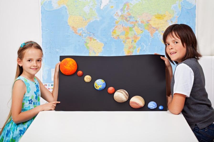 当你仰望满天星光时你在想什么,当你仰望星空时你想到了什么作文