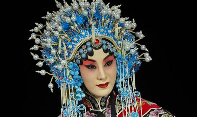 张火丁京剧女前辈,京剧花旦张火丁个人简介