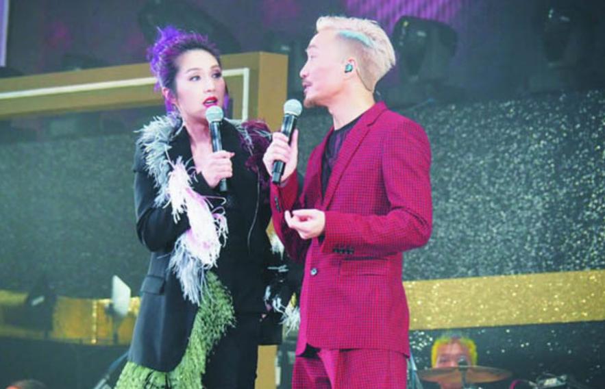 杨千嬅演唱会感动落泪,杨千嬅庆祝生日