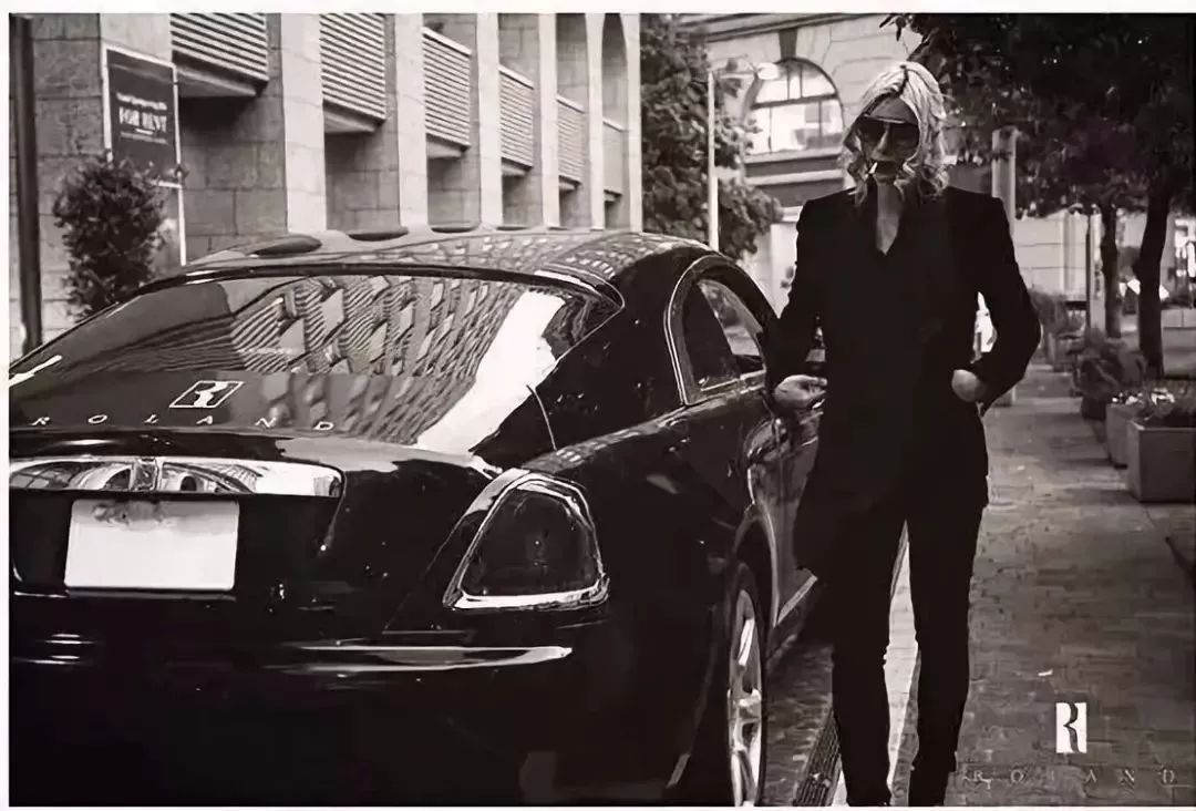 日本第一牛郎：27岁、出身名校、一夜狂赚3000万，割迷妹如割韭菜