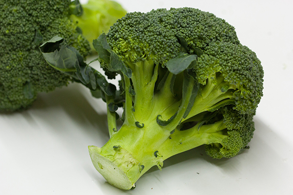 美国癌症研究所公布的“抗癌食物”，真的靠谱吗？医生：别啥都信