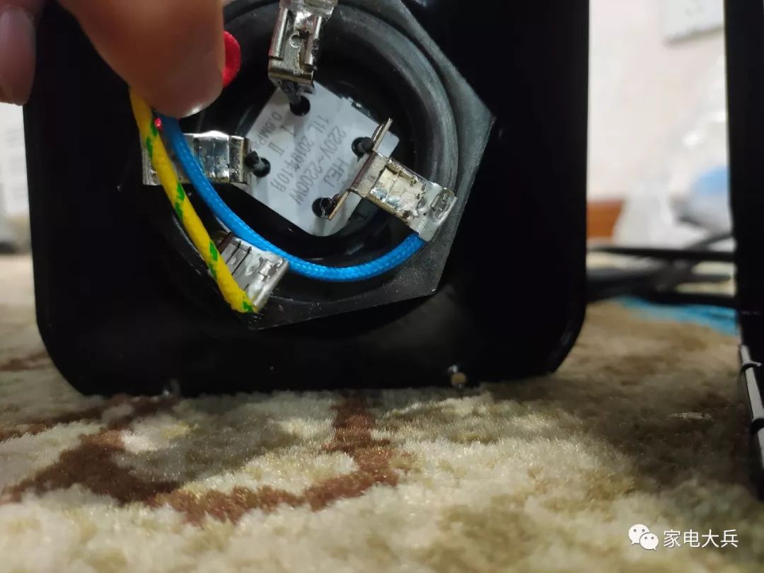 先锋和格力油汀取暖器哪个好,美的和先锋油汀取暖器哪个好