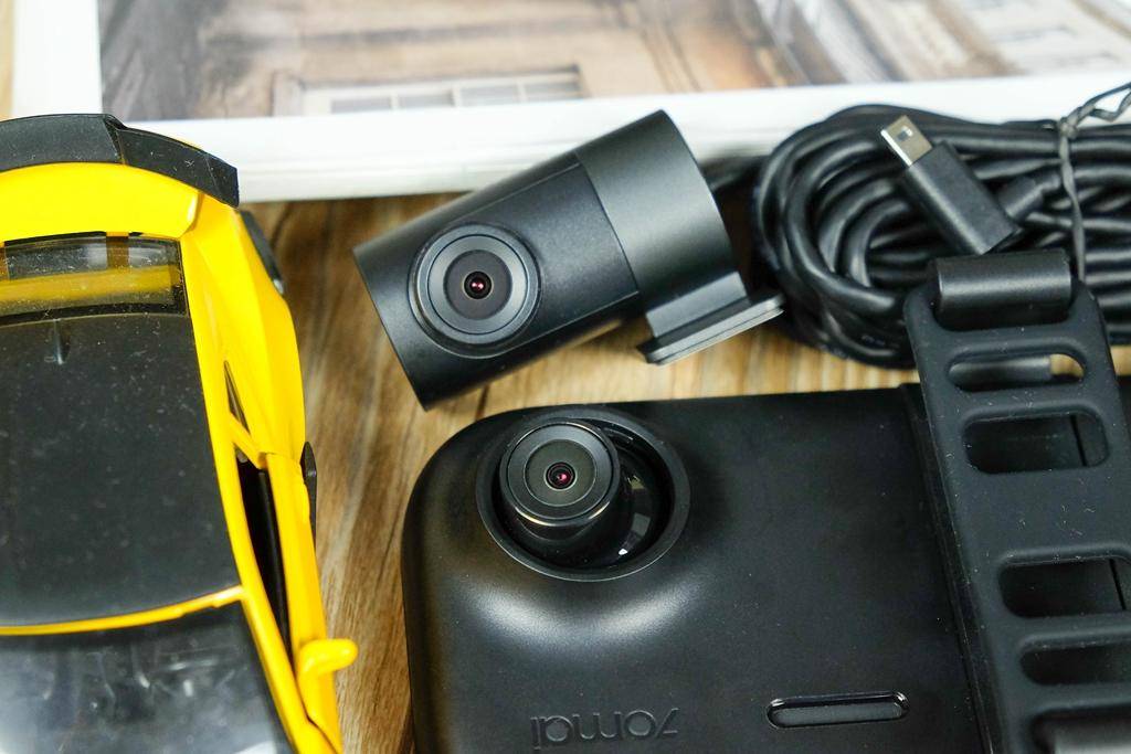 70迈和360哪款后视镜行车记录仪好,70迈智能行车后视镜梦想版