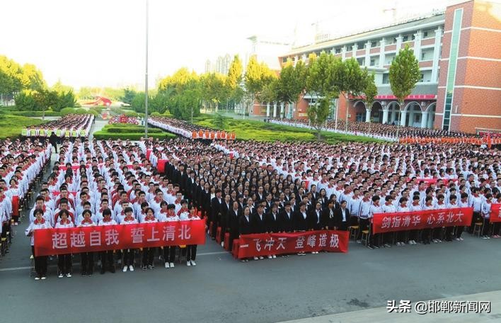栉风沐雨践初心砥砺前行续华章,栉风沐雨七十载砥砺前行铸辉煌