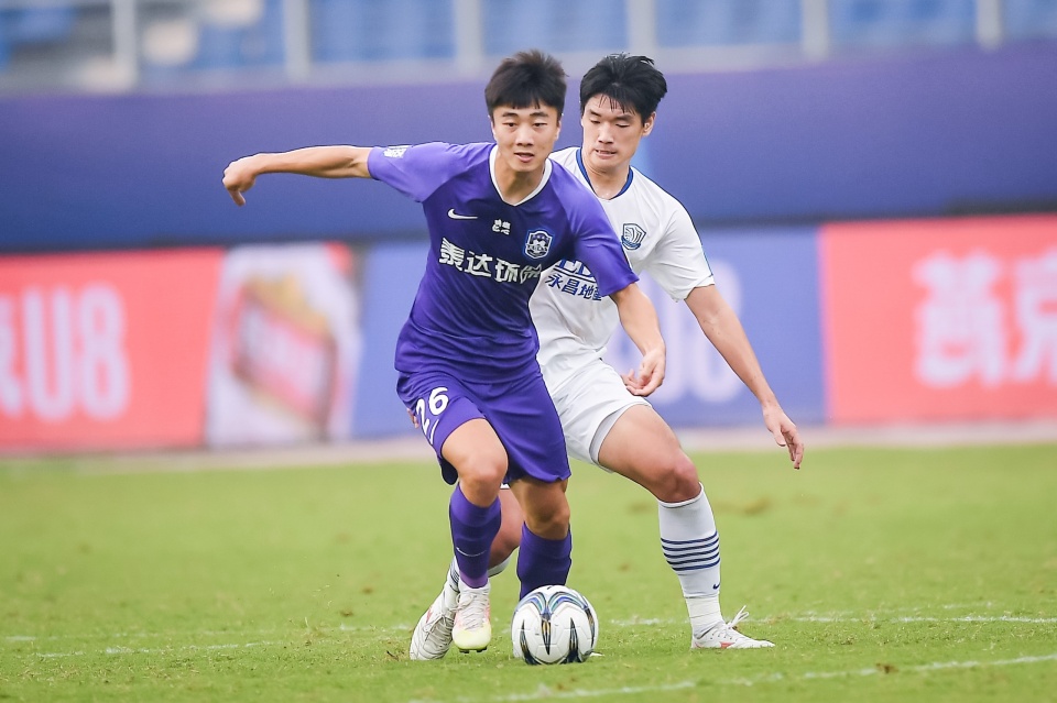 昔日U23政策第一人如今无球可踢，球队重组残阵参赛也不给他报名