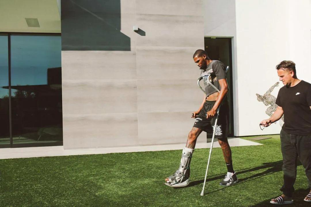 跟腱断裂还未痊愈，再遭病毒侵袭雪上加霜，杜兰特还能回巅峰吗？