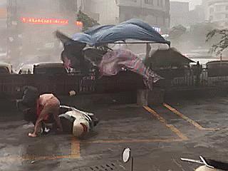 跟韩国人比赛，保命第一，比赛第二！