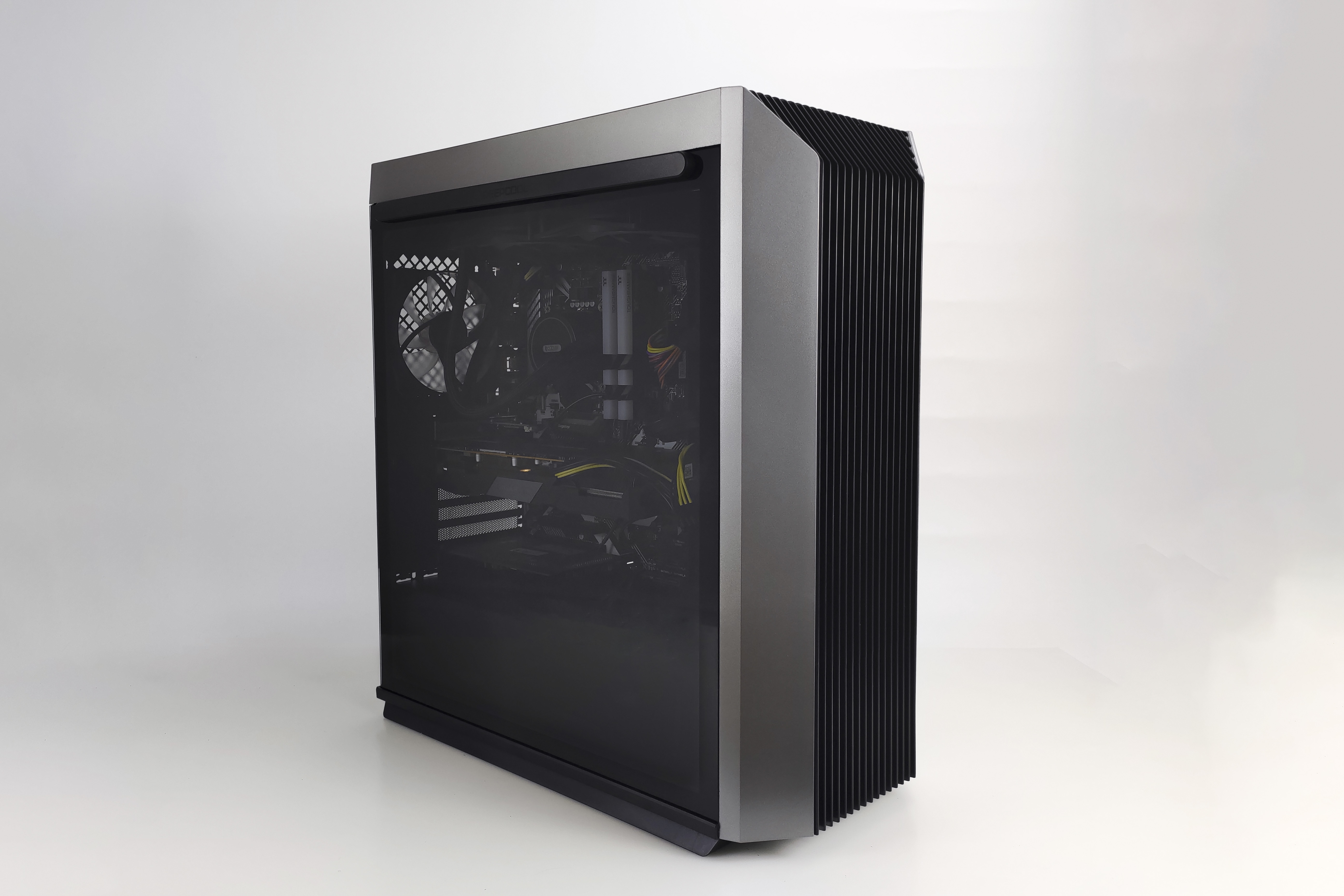 九州风神cl500机箱玻璃炸了,九州风神cl500机箱可以装4070ti吗