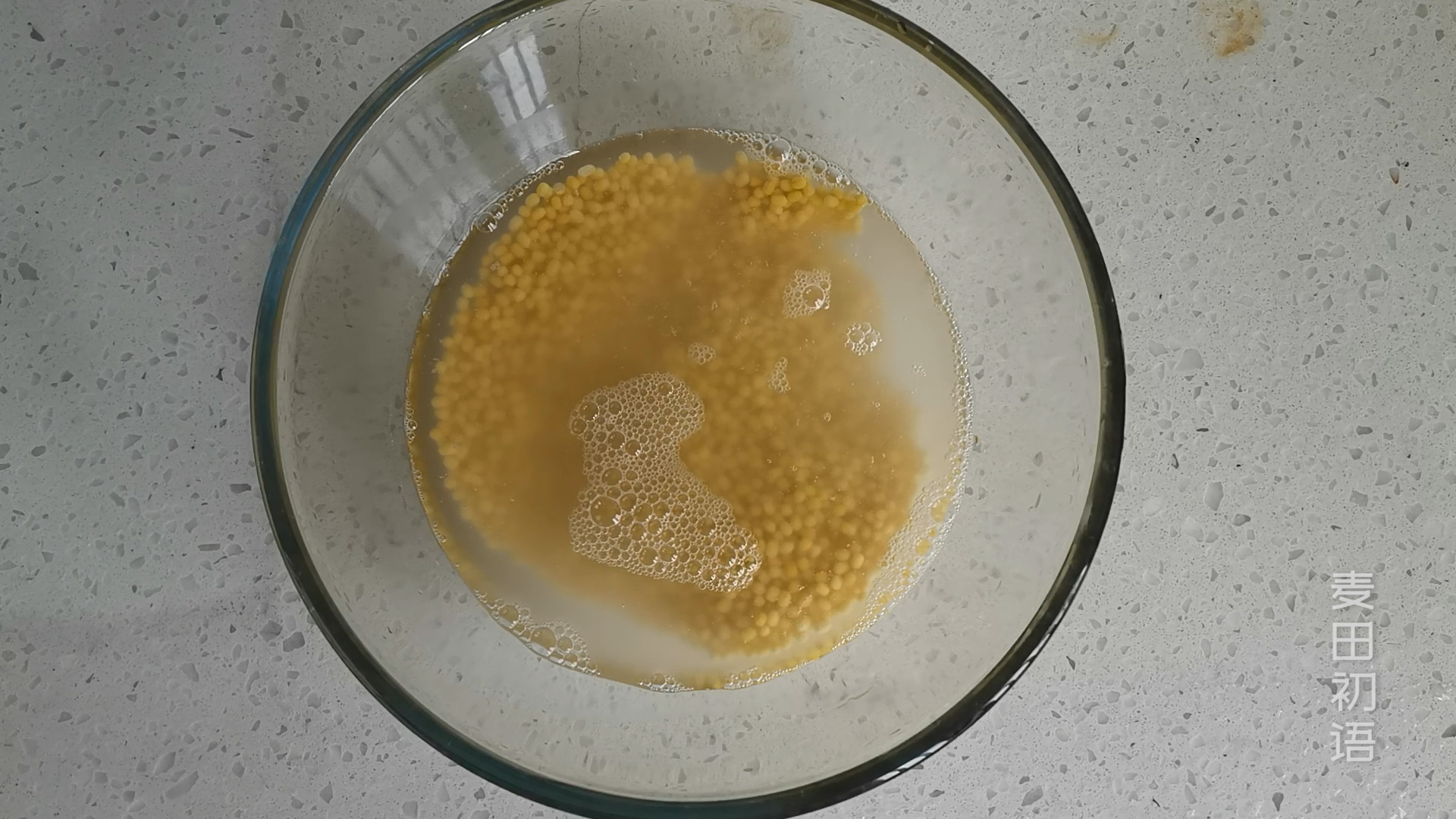 如何让绿豆糕吃起来清爽,绿豆糕最简单的家庭做法