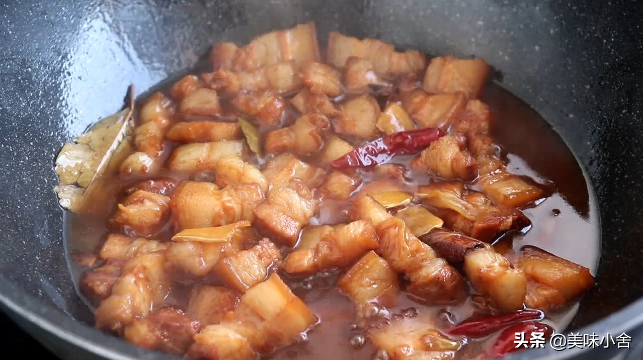 红烧肉怎么做软烂香甜肥而不腻,教你个红烧肉最简单做法软烂入味