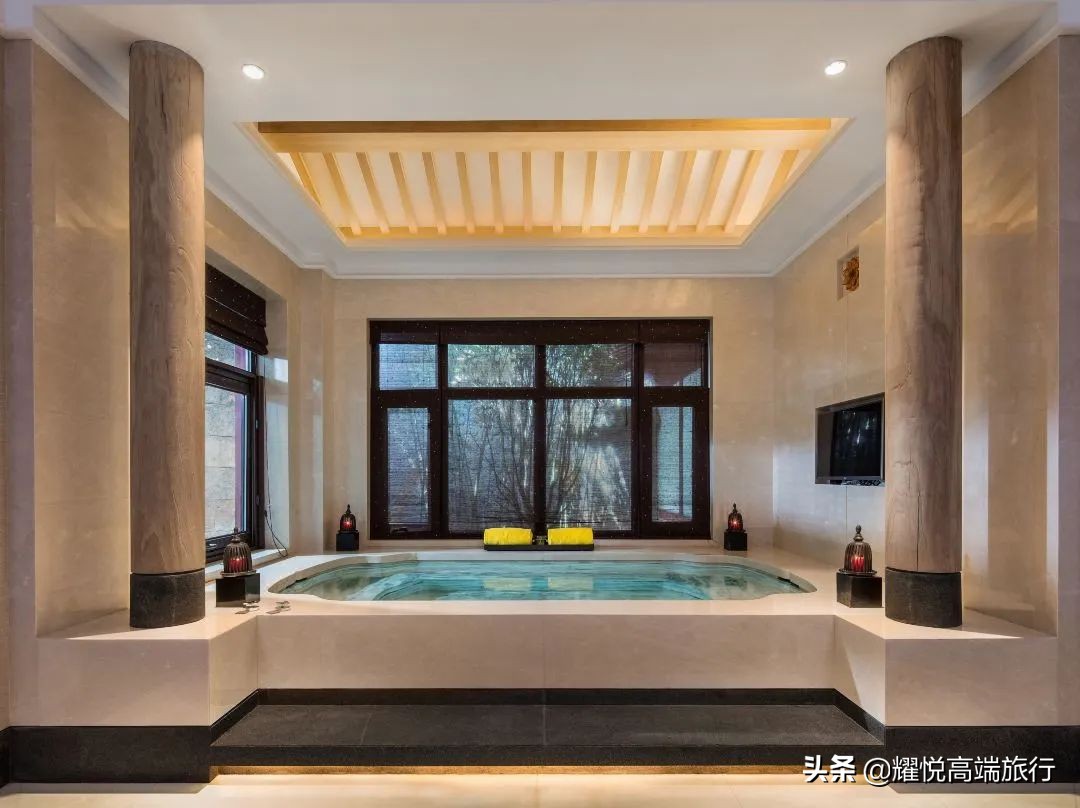 秋天去泡温泉能有多惬意,初秋适合去哪里泡温泉