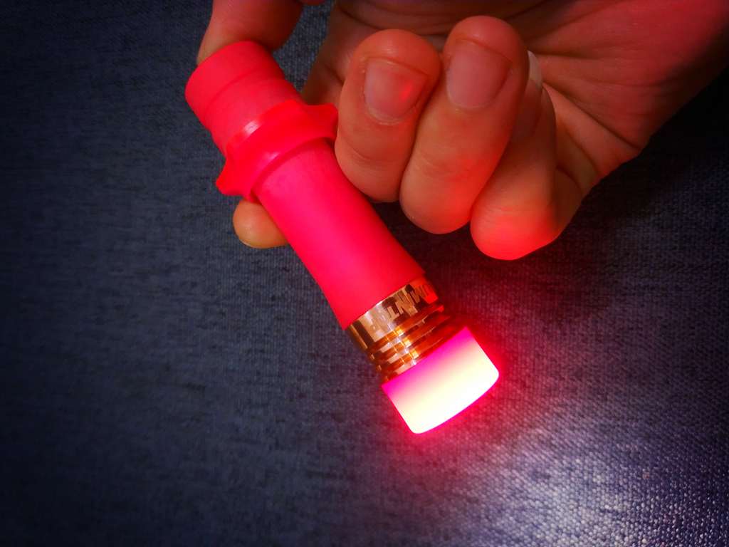 夜光电筒超亮,夜光电筒蓝光