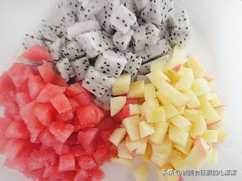 夏日教你做解渴好吃的,夏日水果捞制作方法摆摊