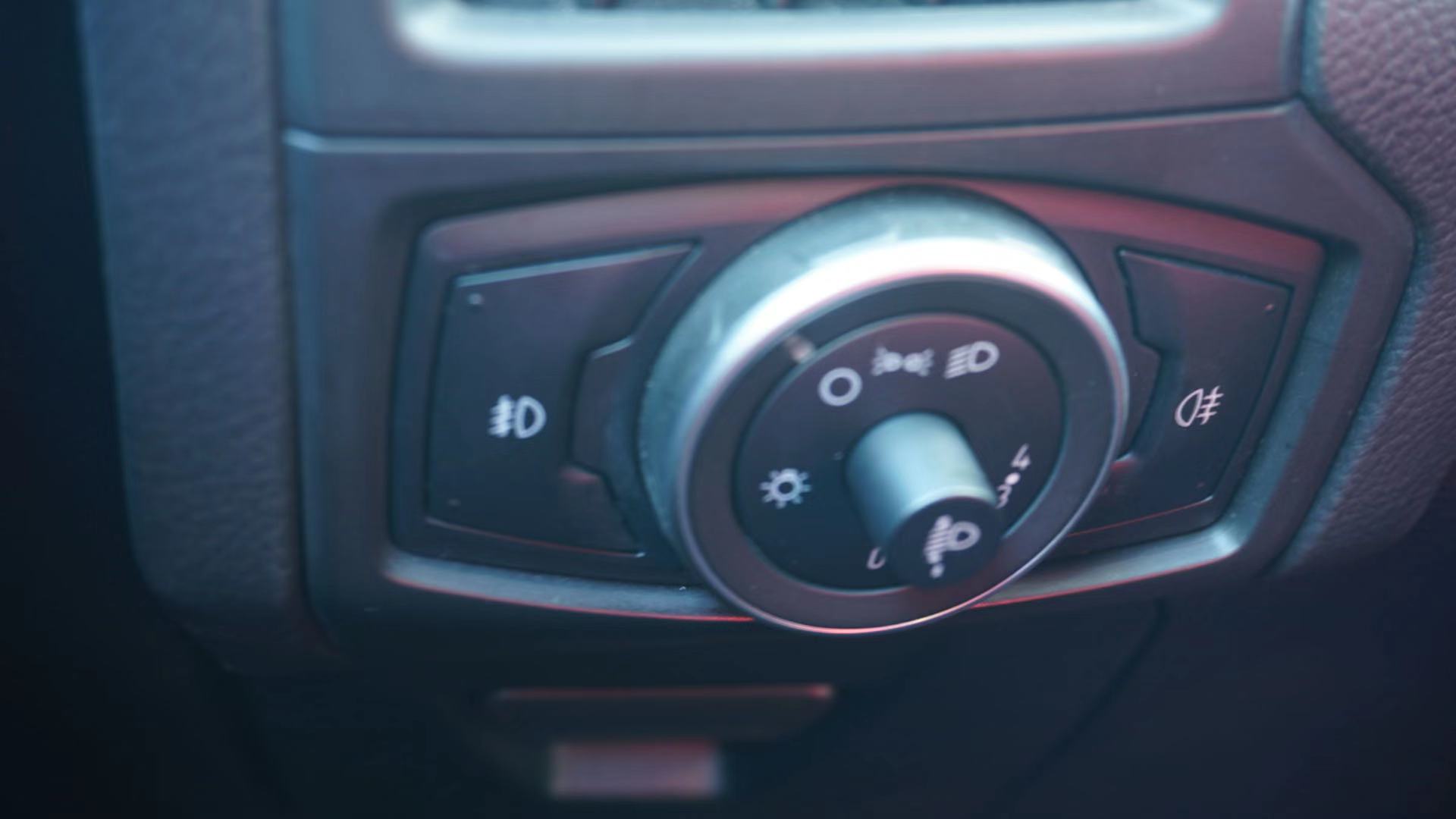 21款新一代福克斯跑长途真实感受,福克斯哪款开始变三缸