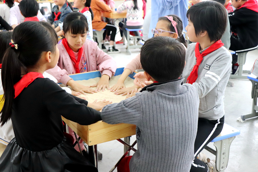 中大互联——“心希望”沙盘进百校之普宁仕林小学