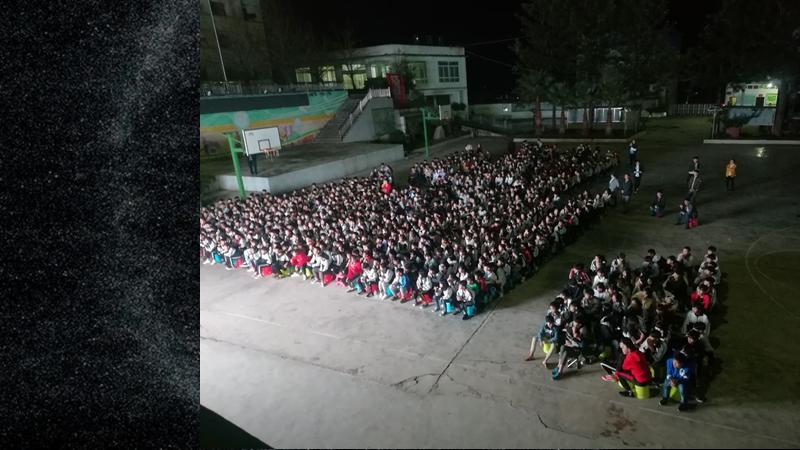 他做了十年性教育，生殖器官是最好教的，难的是爱与尊重