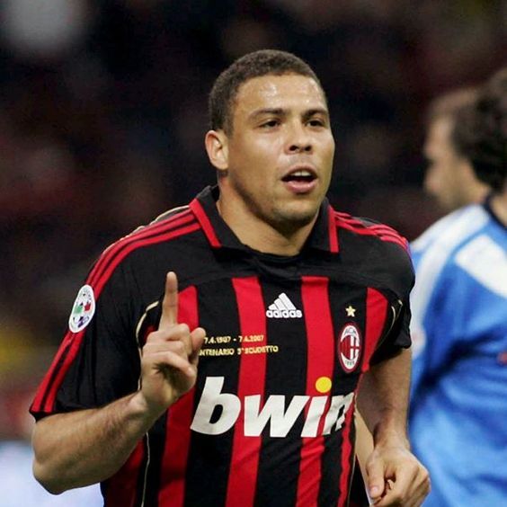 外星人罗纳尔多获传奇巨星,史上十大外星人